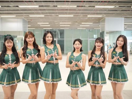 Wing Stars快閃高雄新地標 「做伙跳」為台鋼雄鷹開幕戰暖身